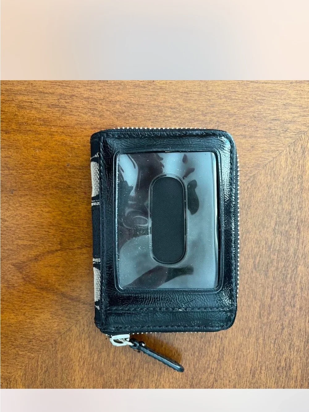Coach compact zip